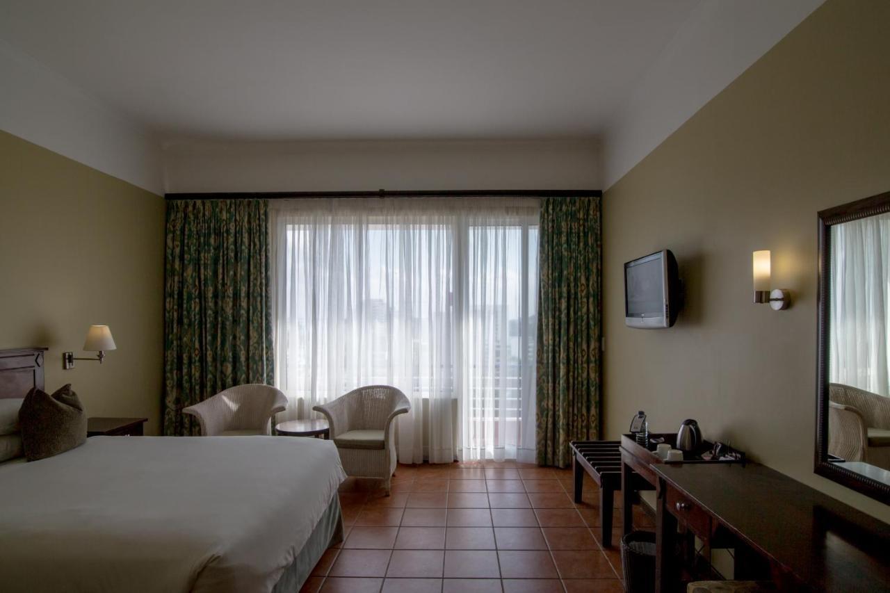 Hotel Cardoso Maputo Kültér fotó